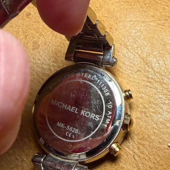 Michael Kors Gold and Sterling Watch - Picture 4 of 4